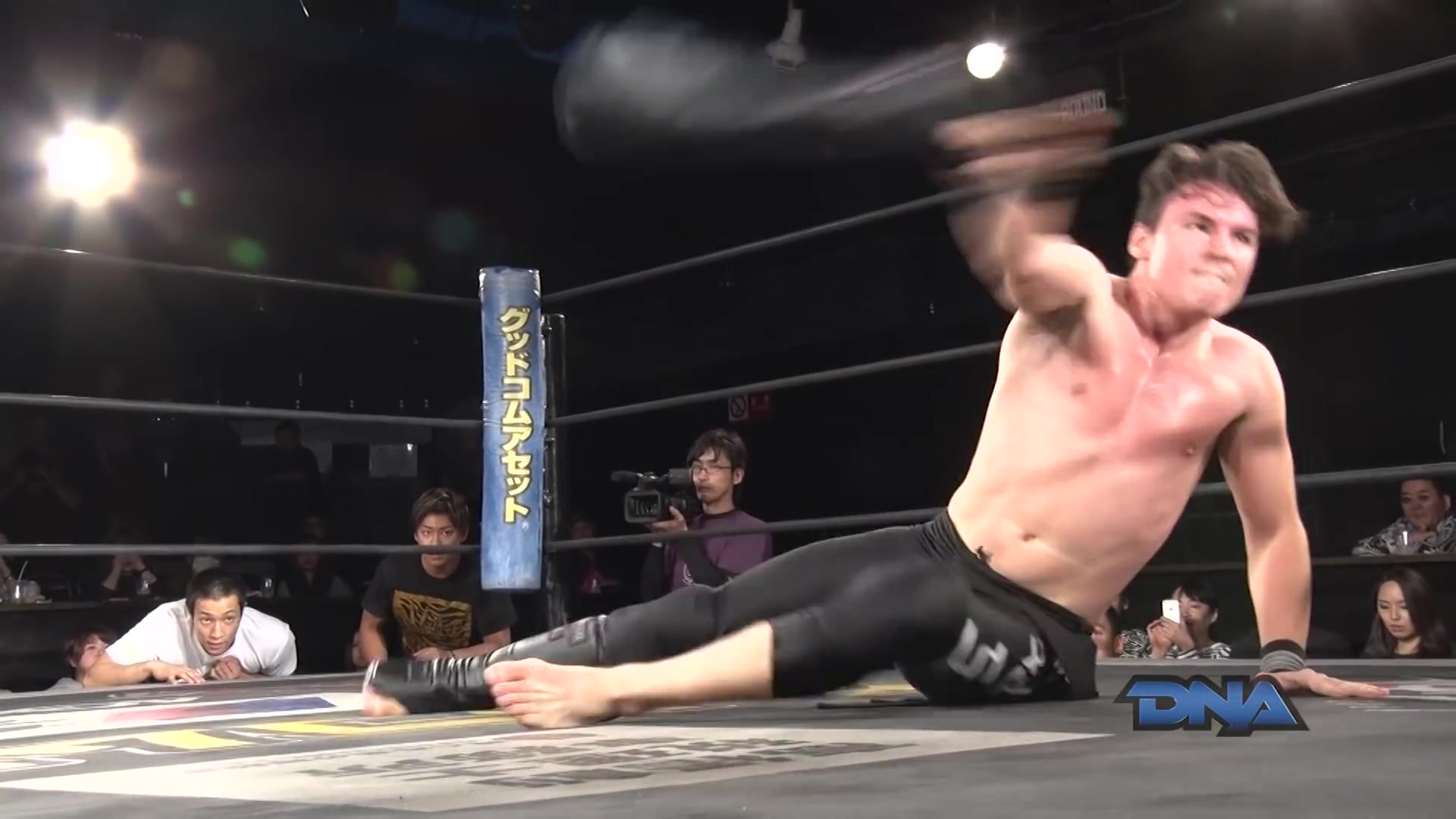 Enraged Wrestler Reveals His Foot, Raining Down Kicks