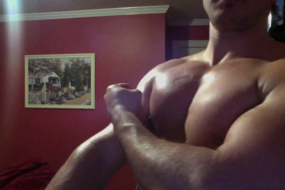 Oiled up Cocky Flexing