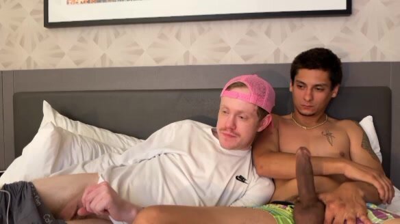 2 friends on cam b-p.1