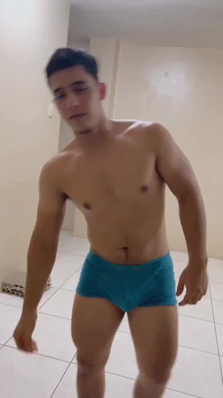 Young hunk - video 3