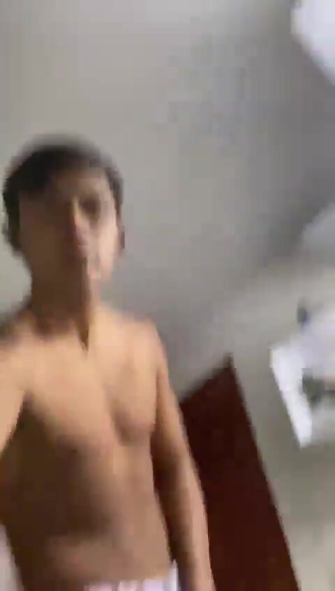 Chavo caliente - video 2