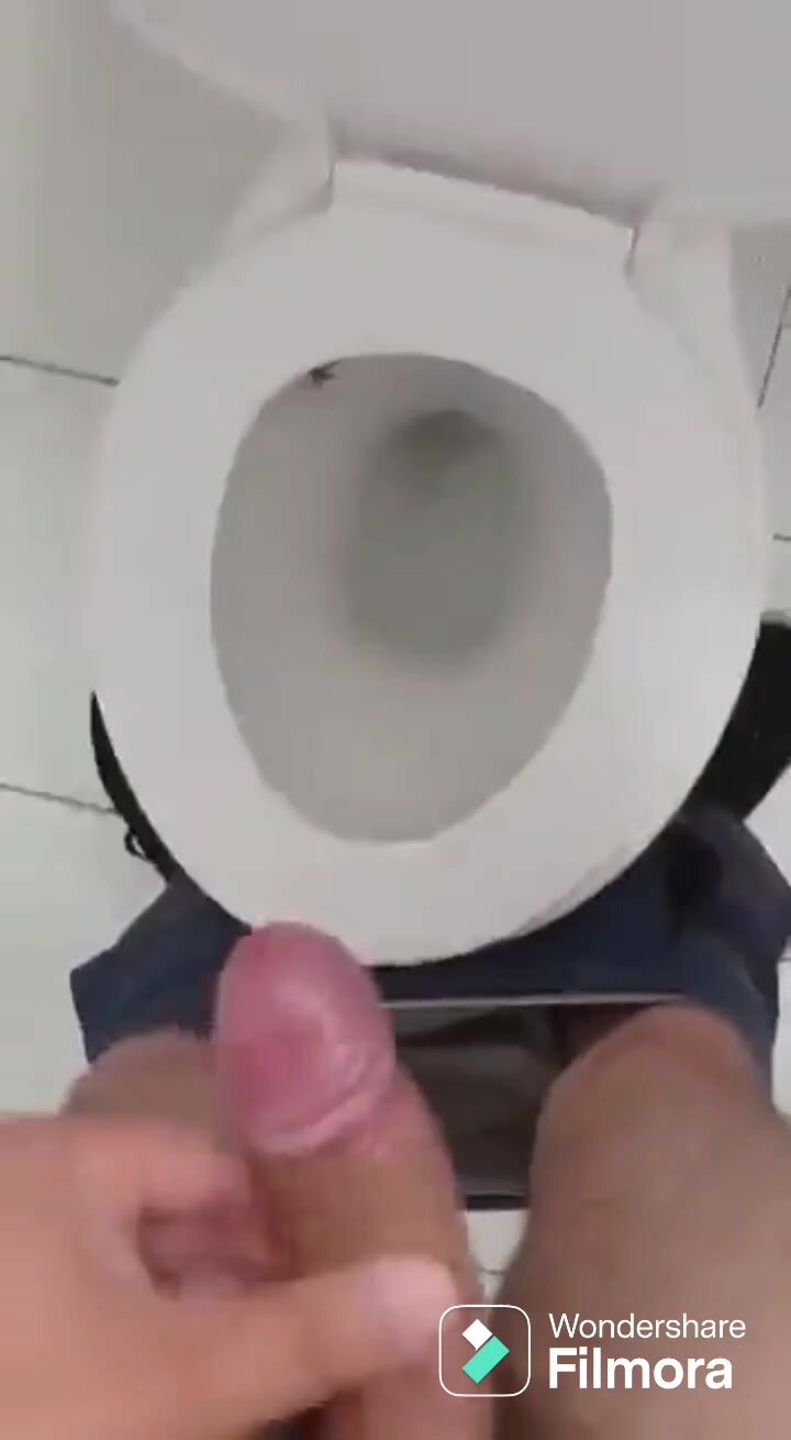 Pajita en el baño