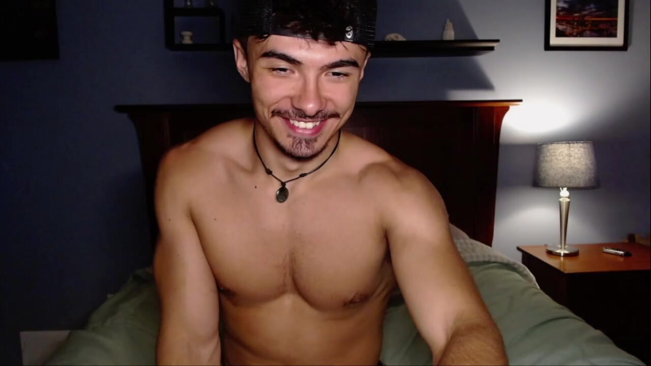 Bushy Muscled Twink Shows Off His Ass