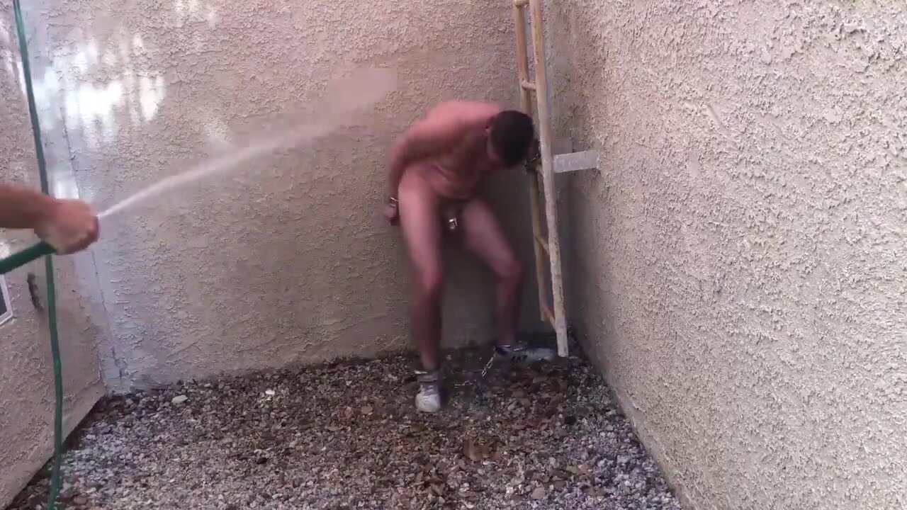 Slave wash - video 2