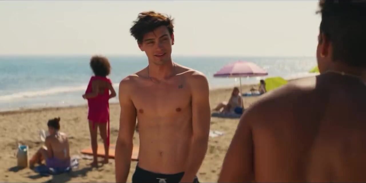 nude beach streaking cfnm CFNM -Bro changing dress in in beach - ThisVid.com