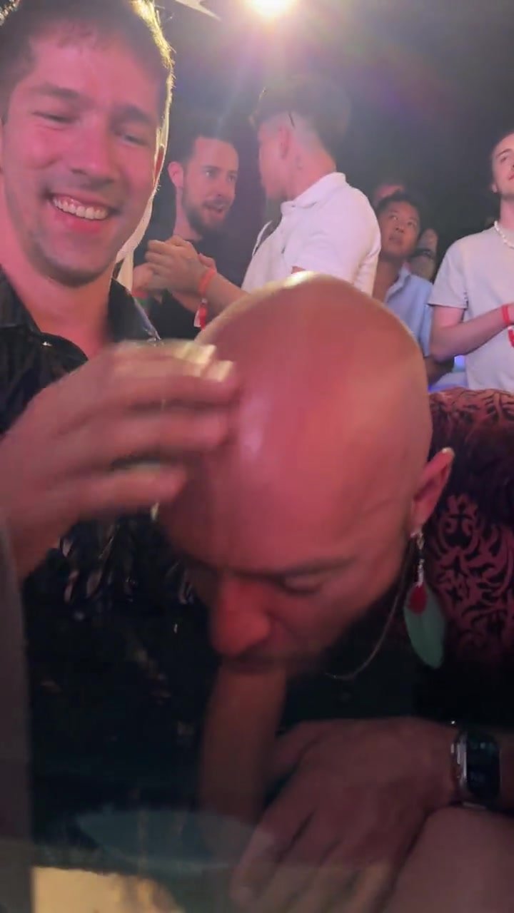Award Show Blowjob