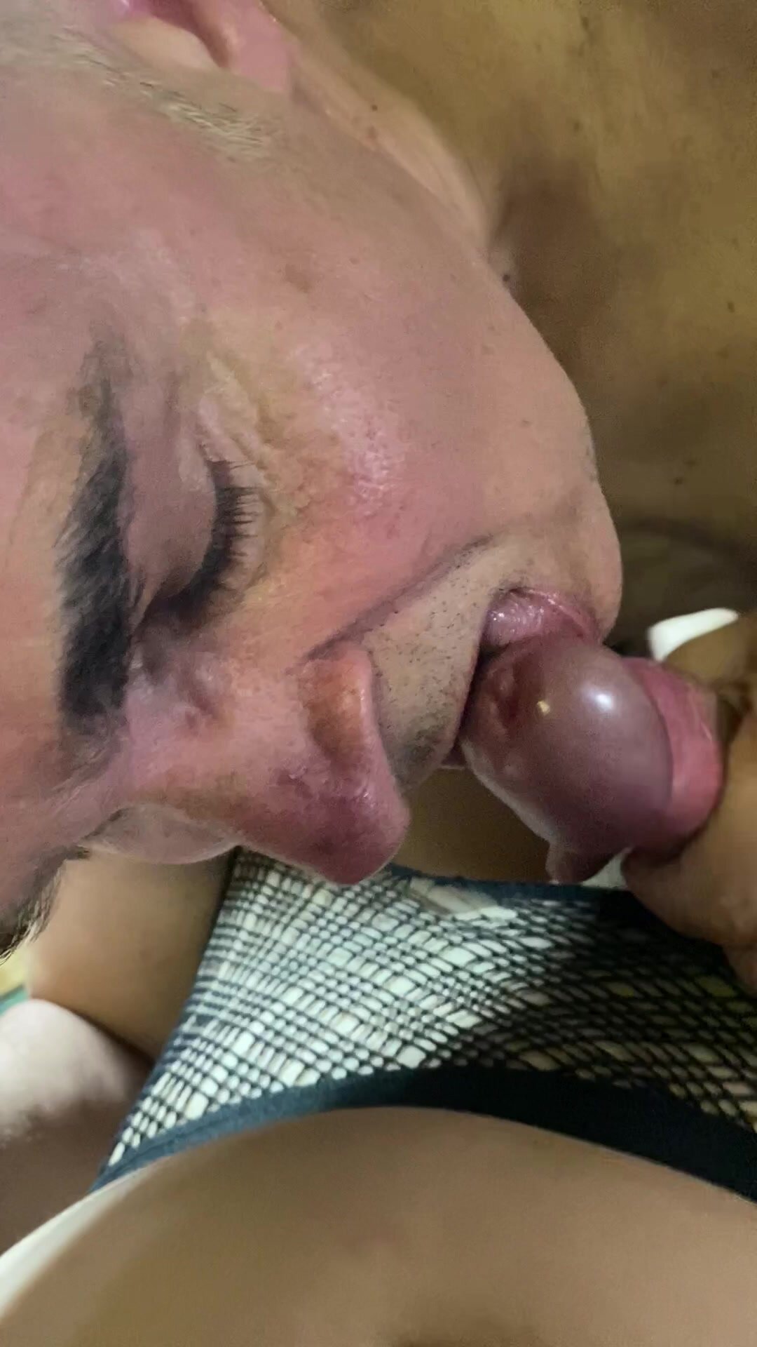 Eating young Asian guy cum