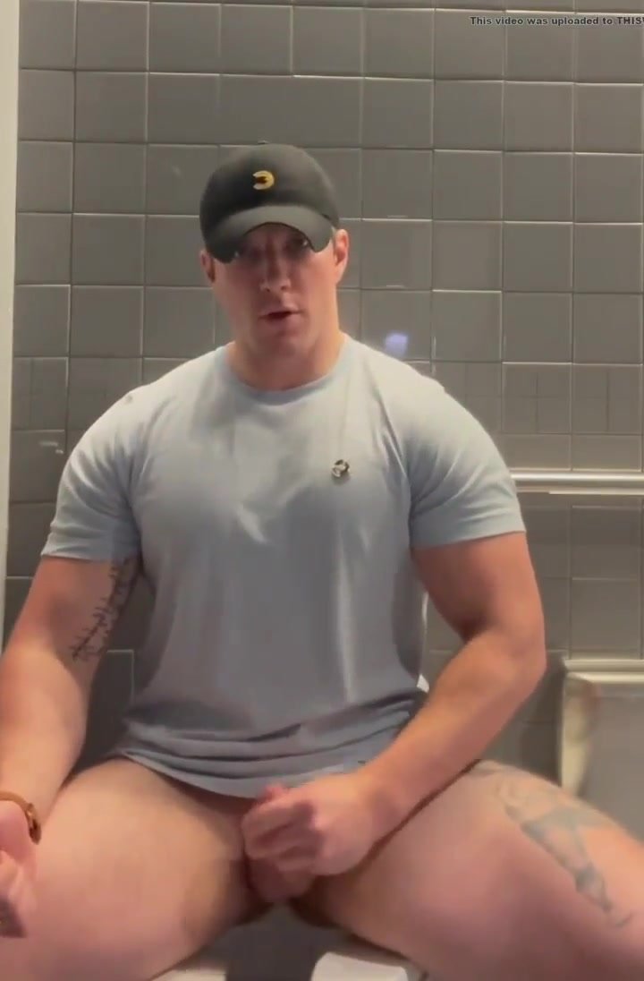 *BEEFY* jerking off