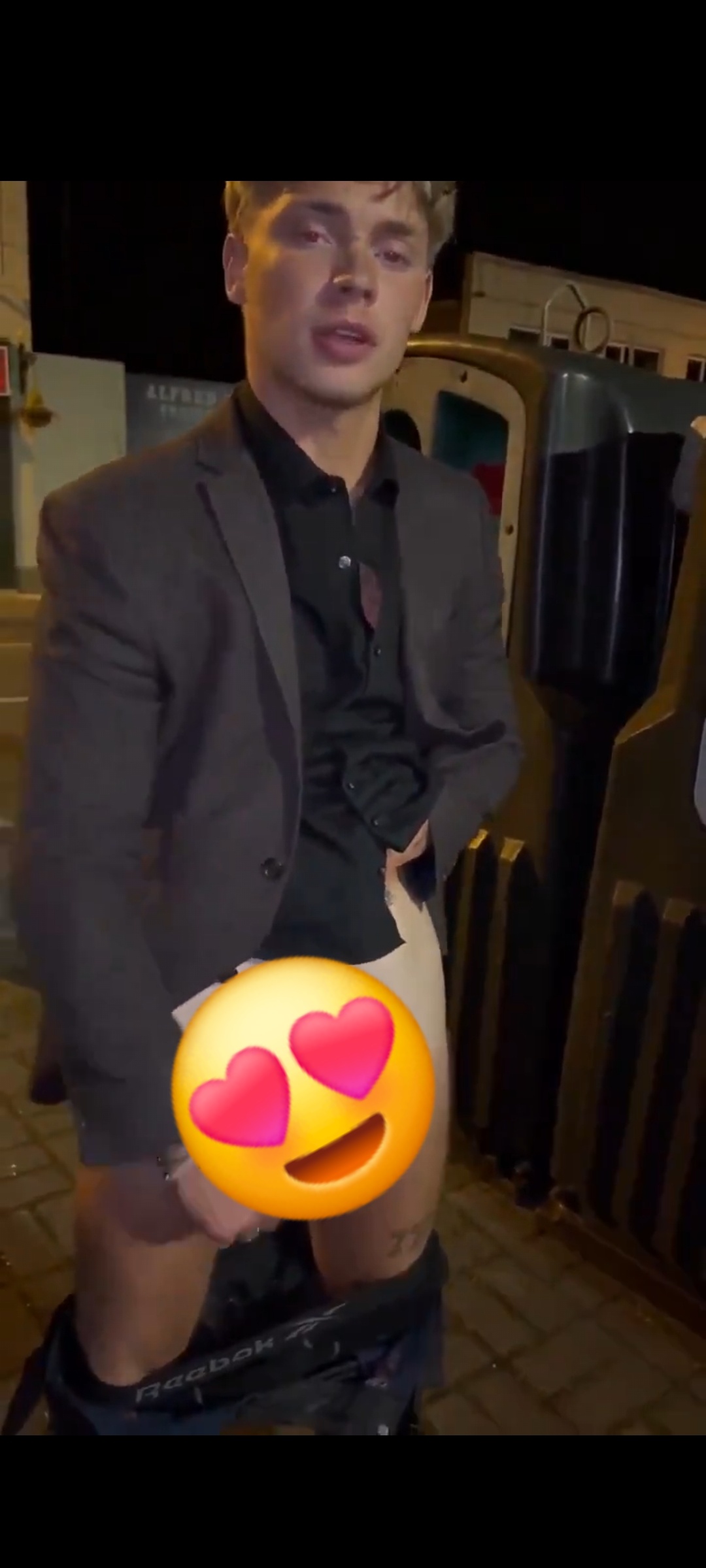 A very sexy handsome Irishman