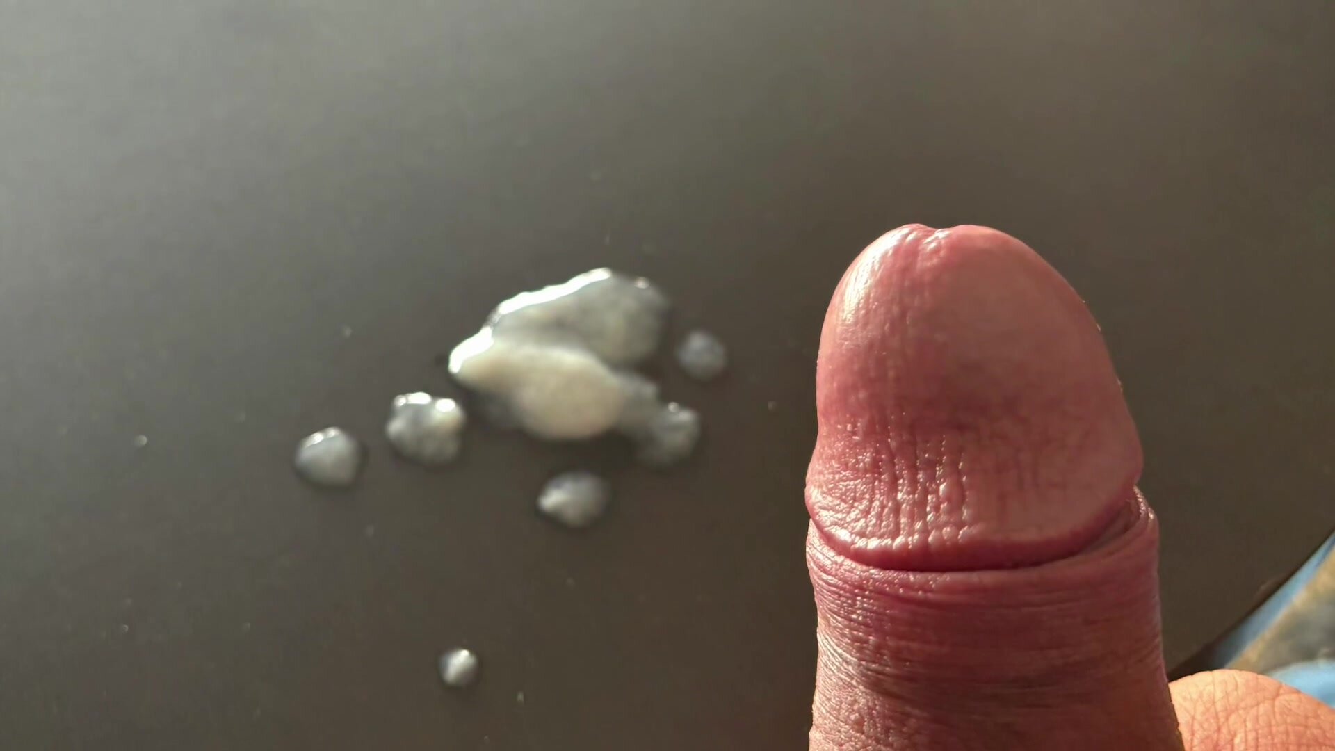UNCUT COCK CLOSEUP CUM