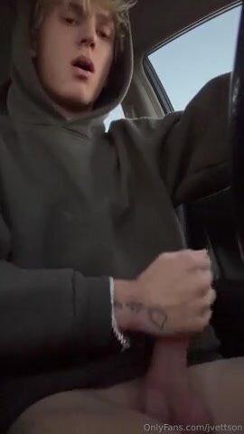 Car Solo - video 3