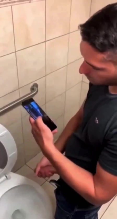 Spy cum in stall