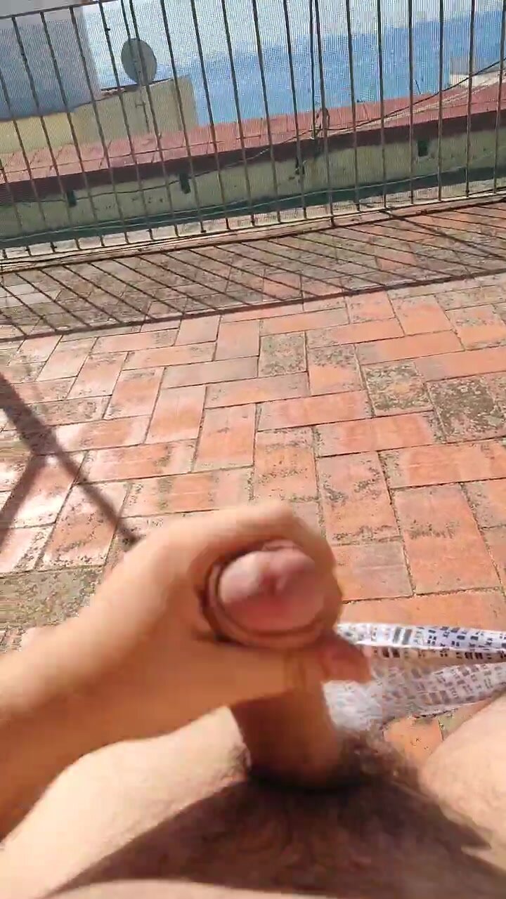 jerking outside and cum