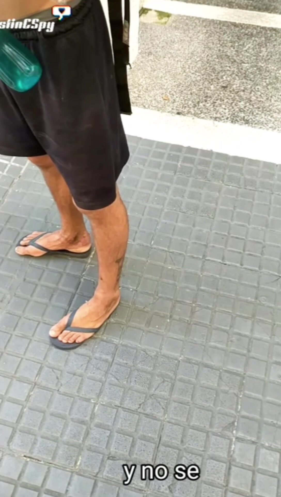 El vagabundo recibe una mamada