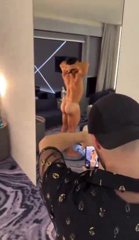 French show with photographer