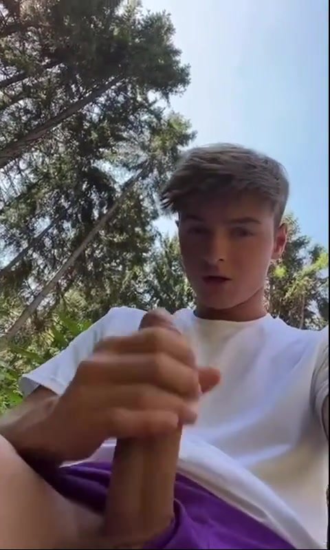 Cute Twink Cumshoot in The Woods