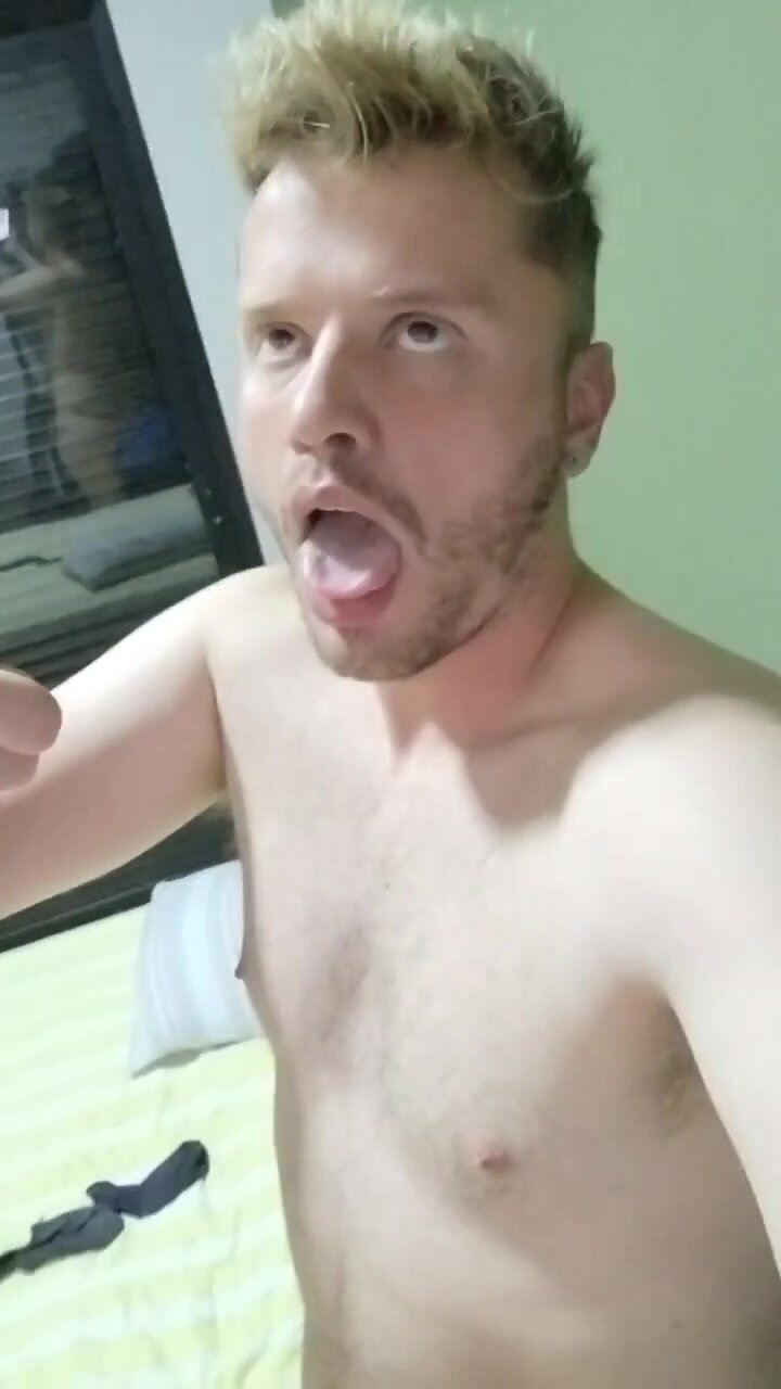 Brazilian faggot gives gooner thumbs up