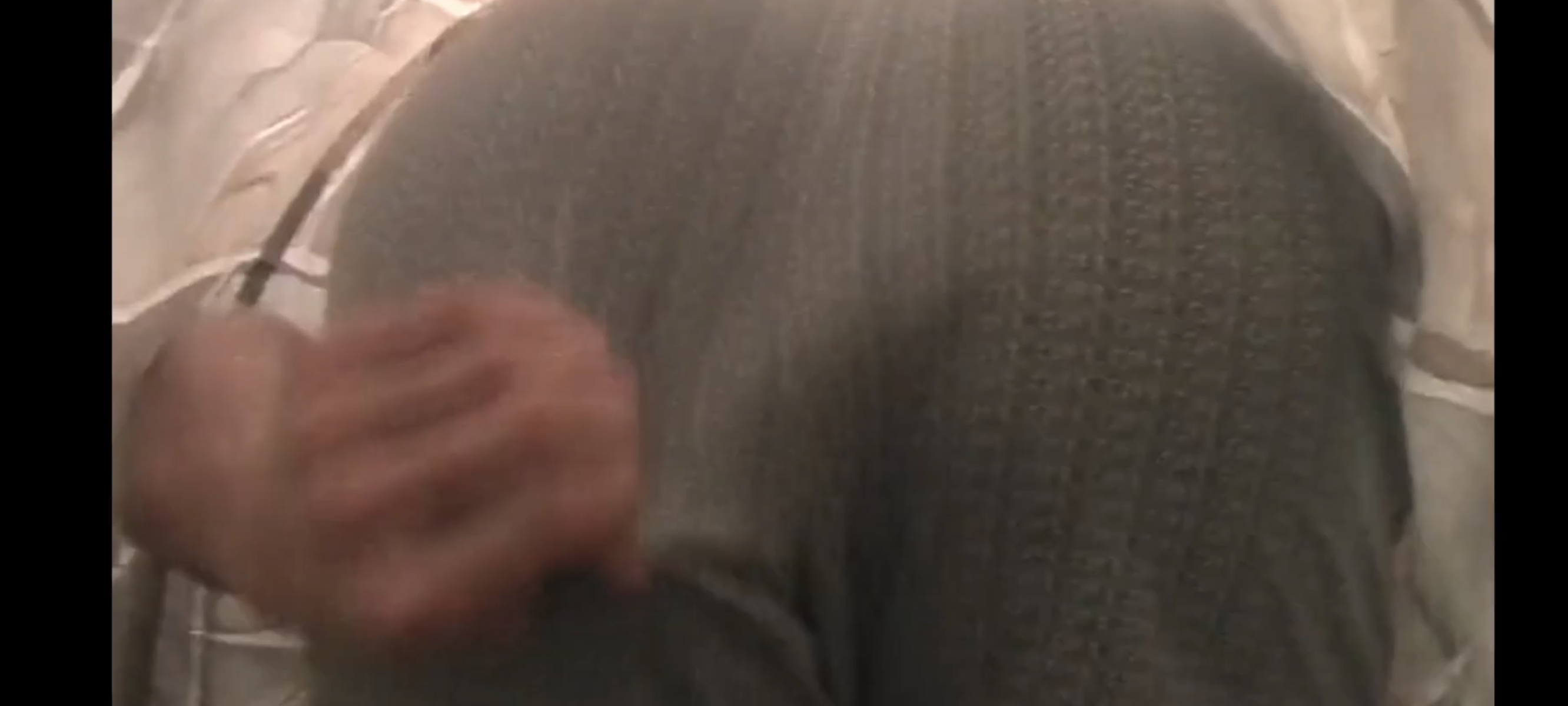 A guy do mooning to his friend
