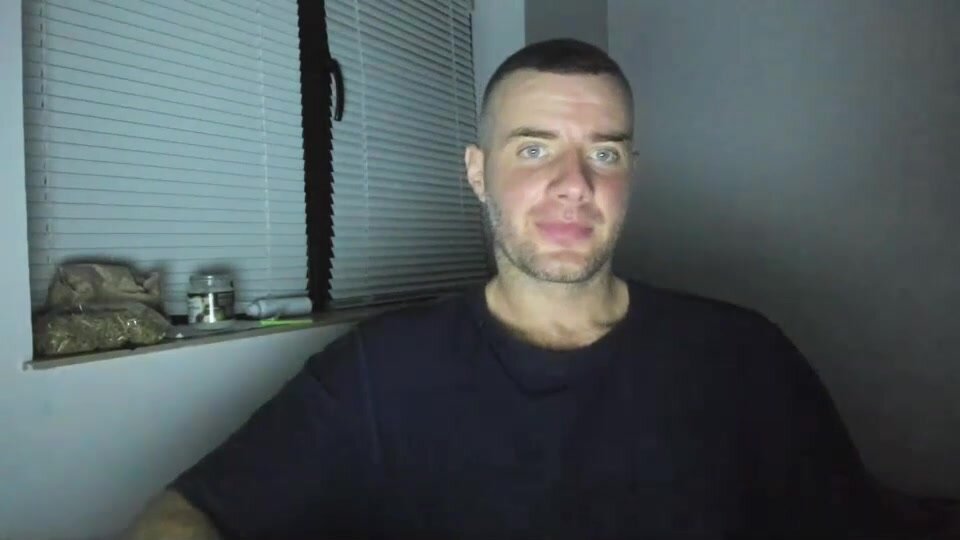 Handsome muscle guy cums