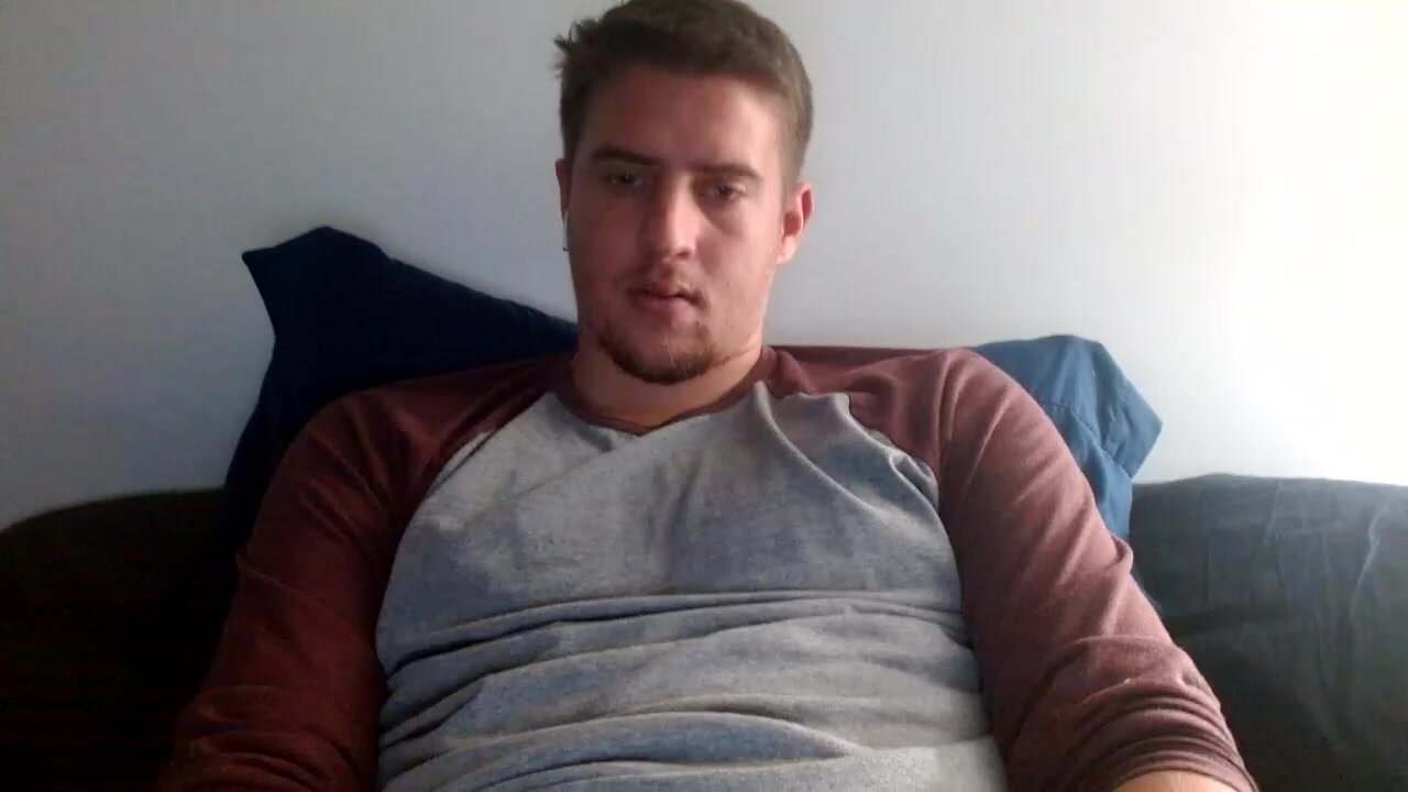 St8 White Guy Spreads His Pink Butt Hole