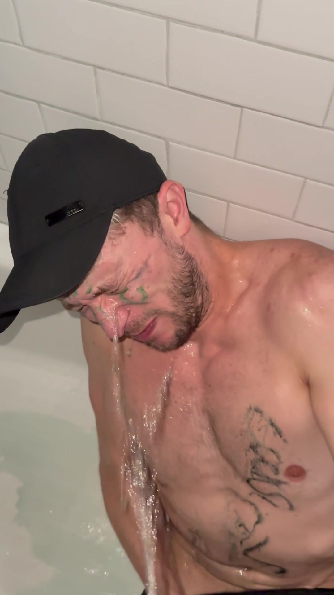 Piss Play Pig