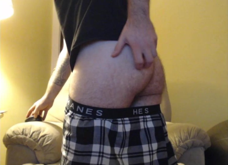 NY Straight Guy Spreads His Ass
