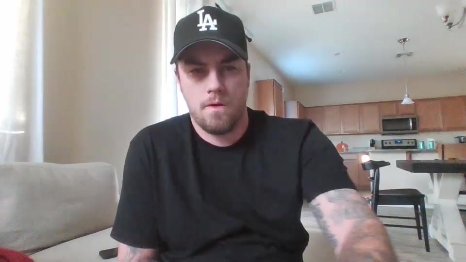 Uncut Married White Daddy Shows Off Cock