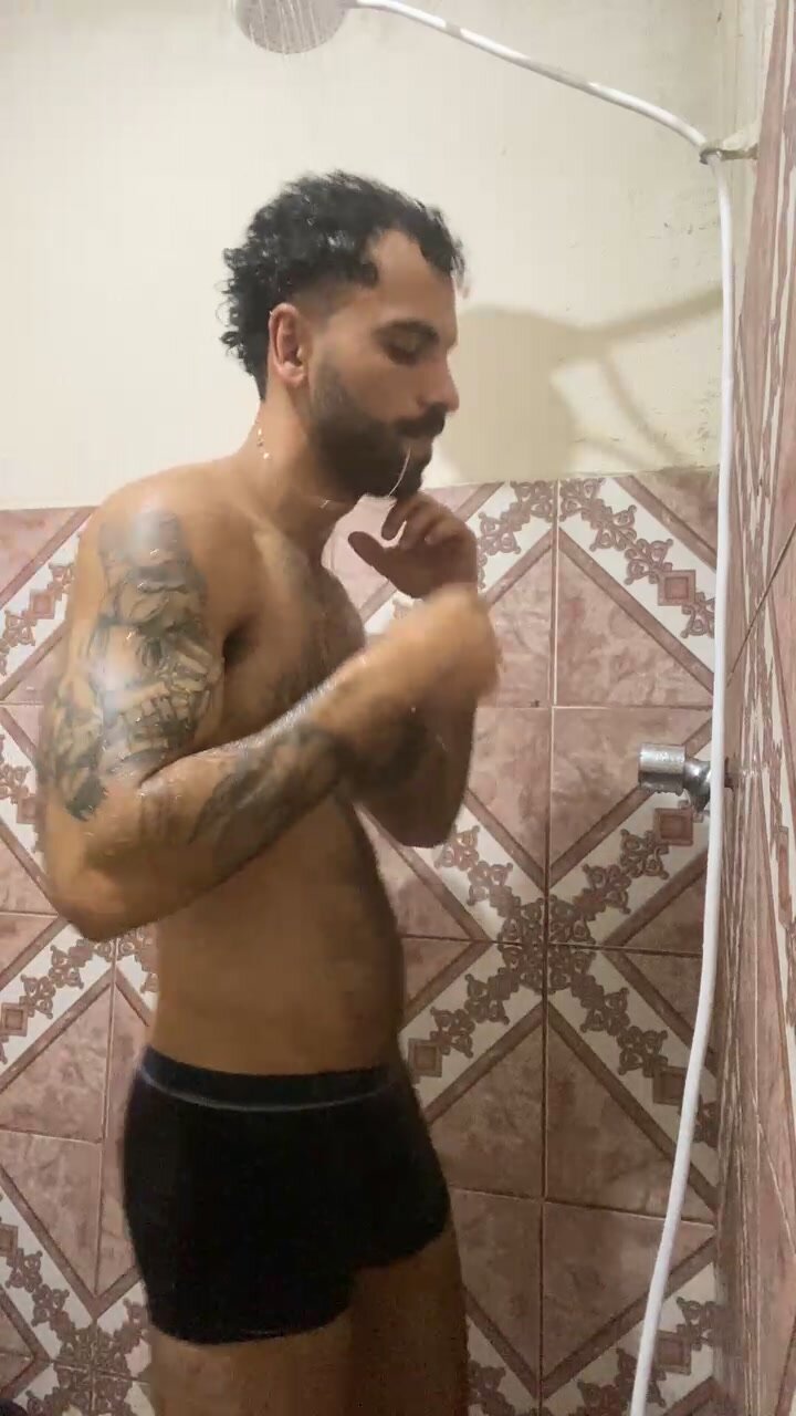 Shower show - video 12
