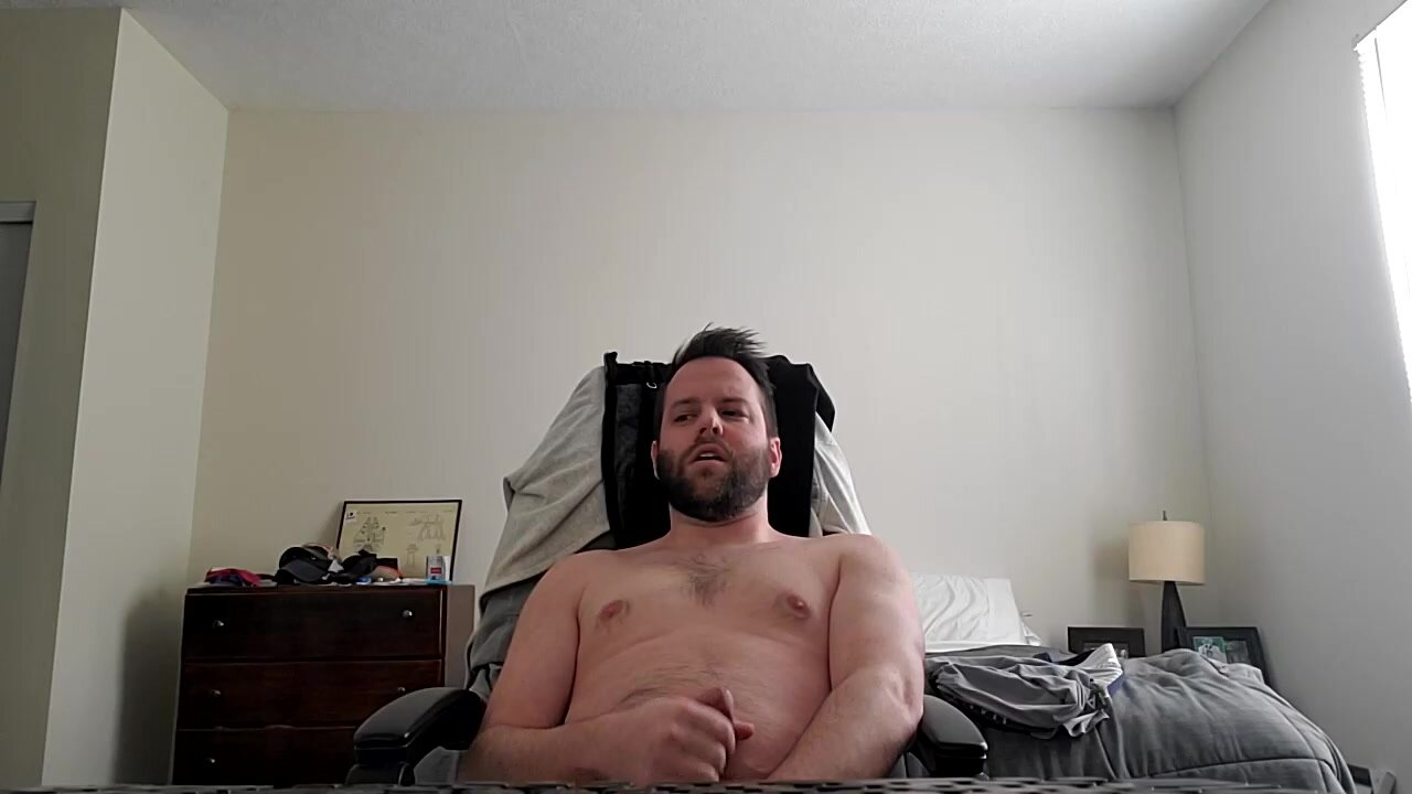 Horny White Guy Jerks Off And Cums