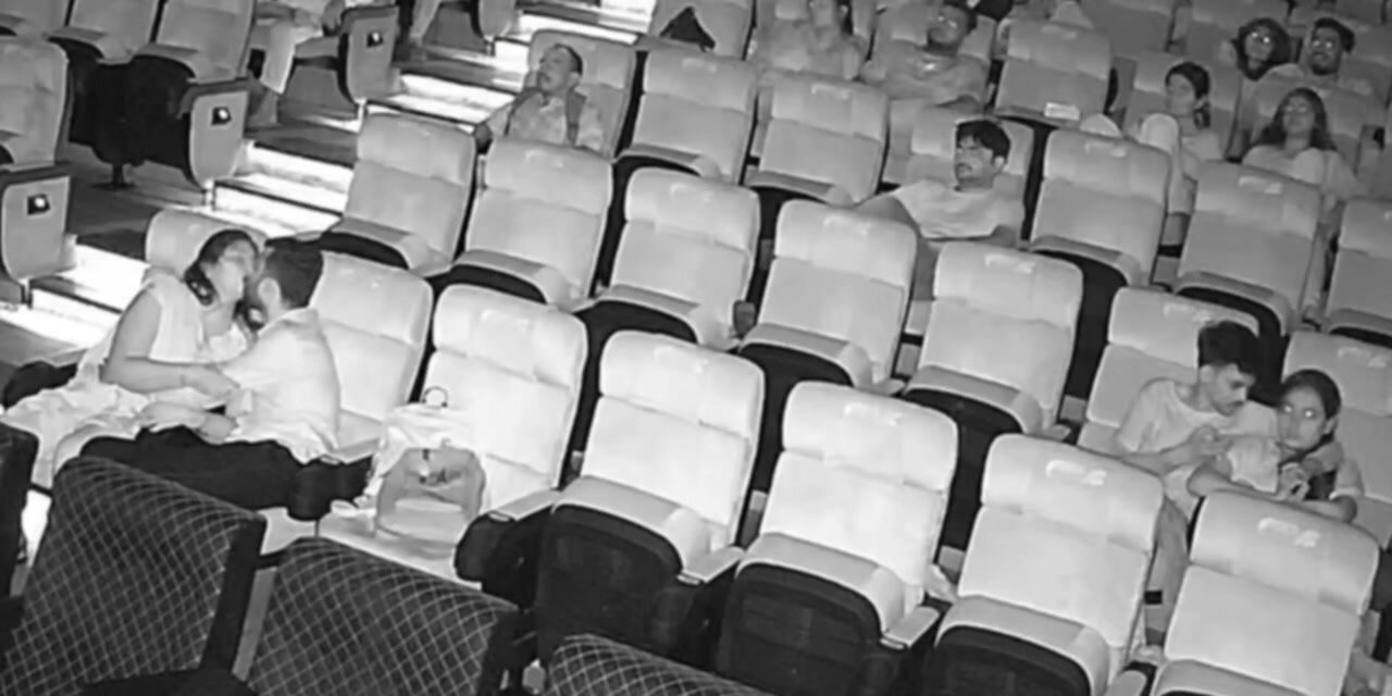 Sexy sexy: Indian theatre hidden cam - ThisVid.com