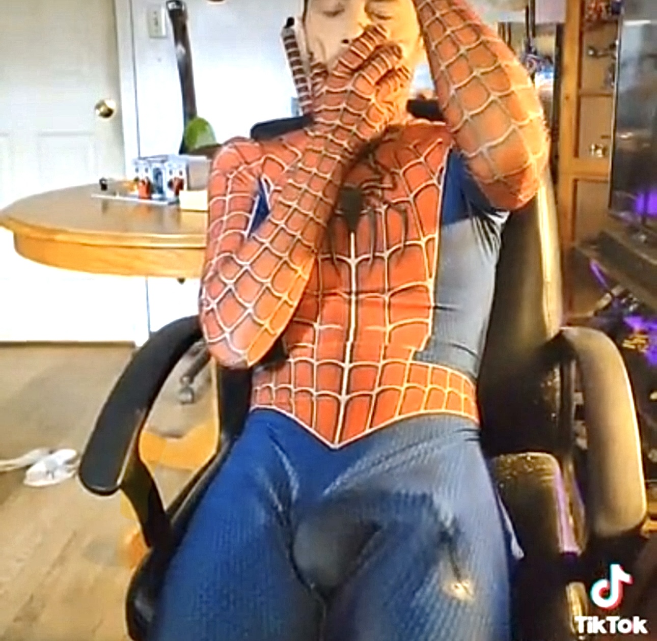 Streamer accidentally cums in his spiderman costume