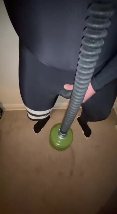 Gasmask breathing in wetsuit , vibrams