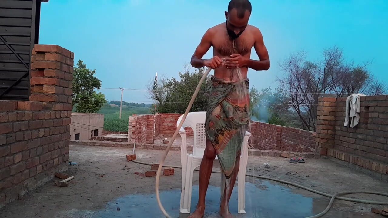Paki bathing - video 29