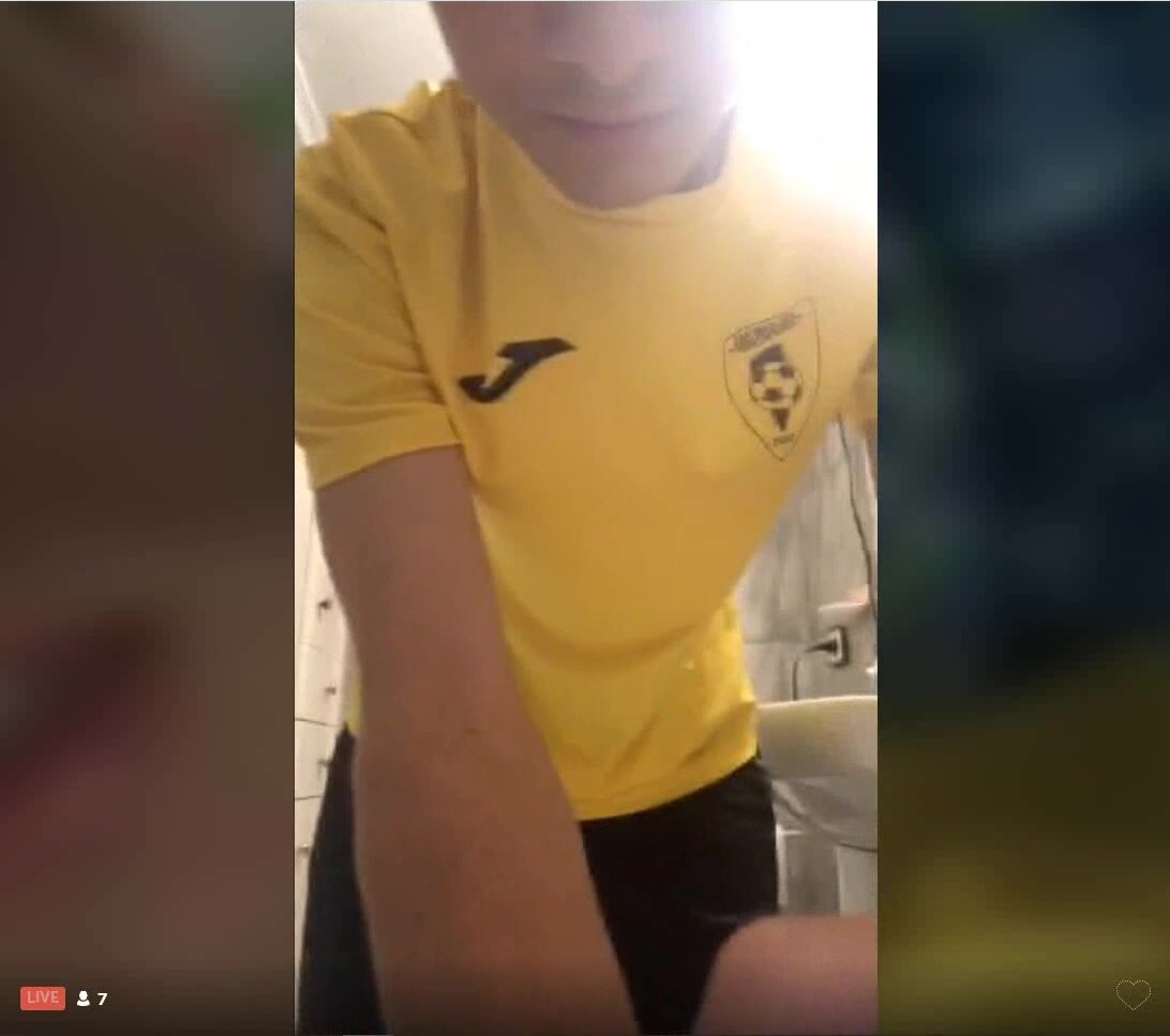 spanish boy showing