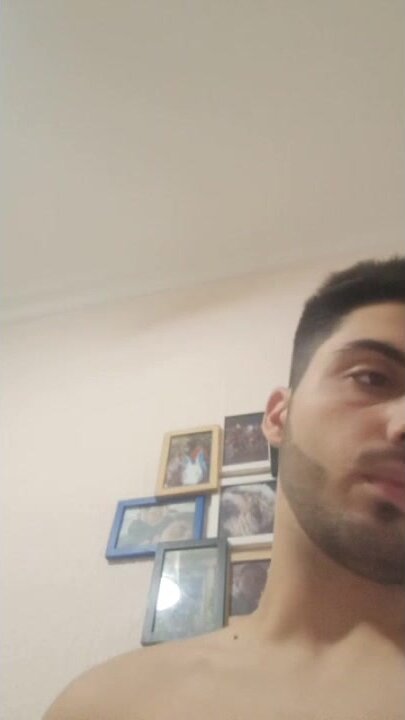 Spanish small dick cums