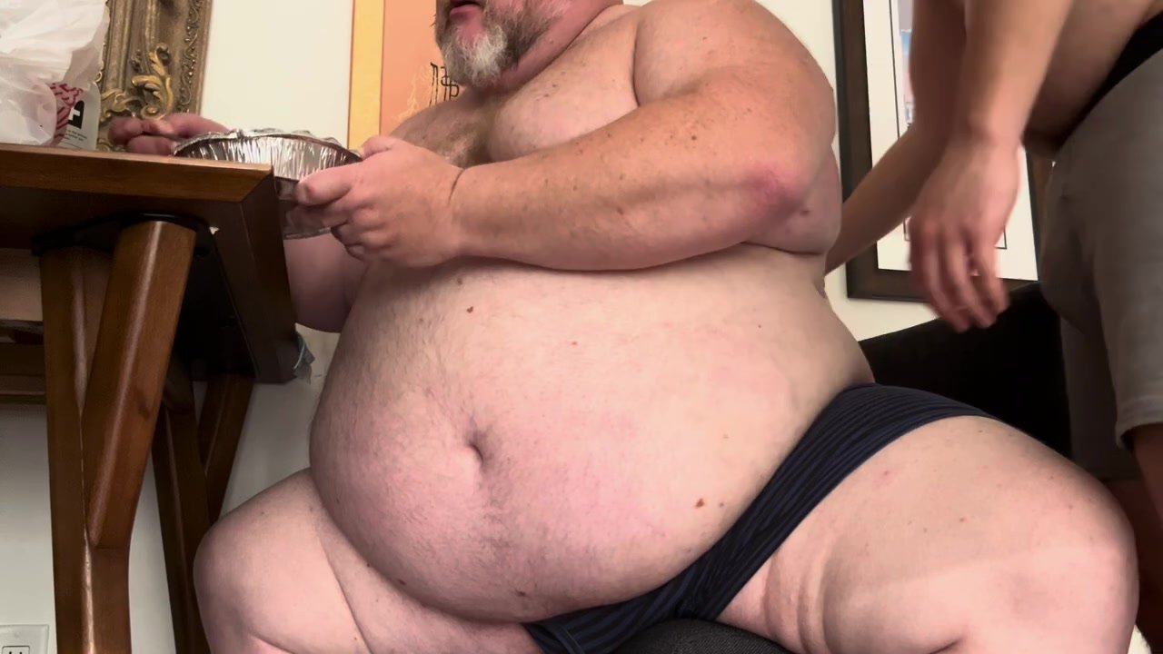 Bearadox 1 - ThisVid.com