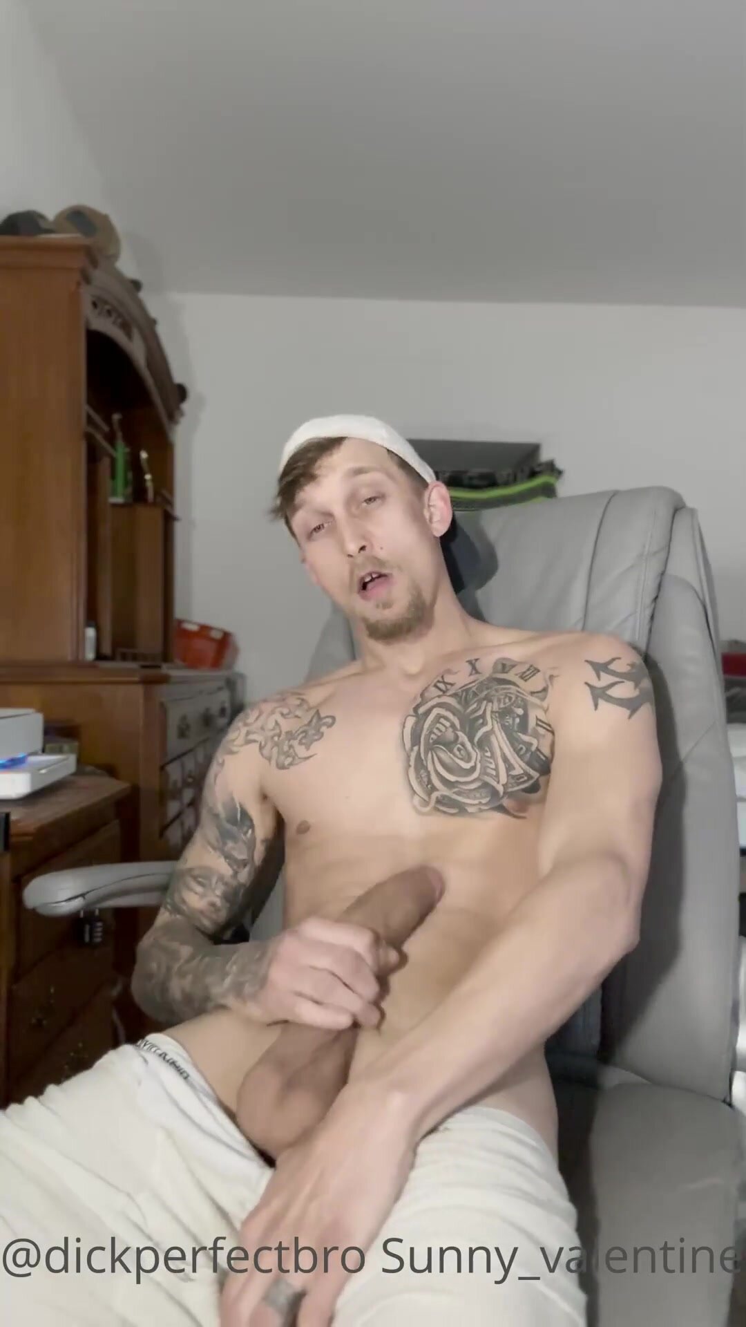 hung guy jerks off