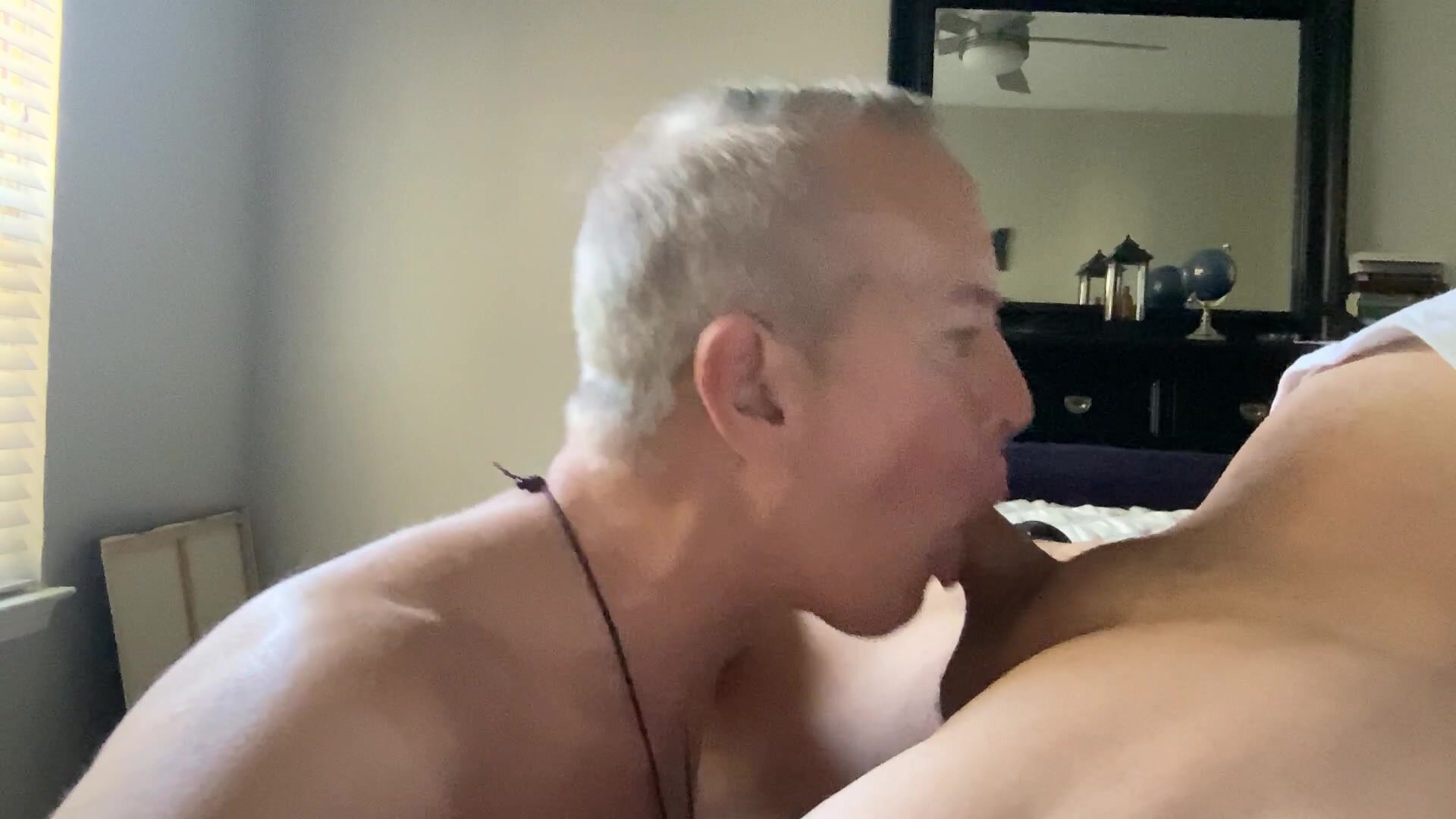 Giving my friend a blowjob - video 3