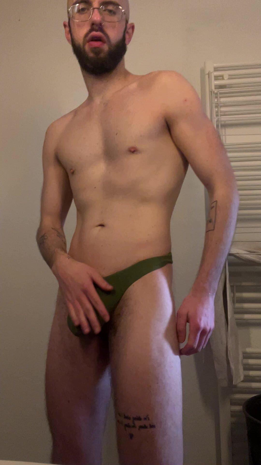 irish guy strips off and shows off his cock and ass