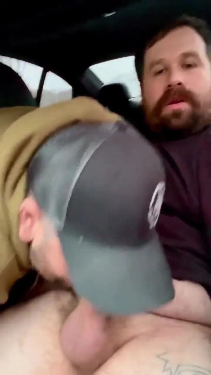 dad blowjob Married dad getting blowjob - ThisVid.com