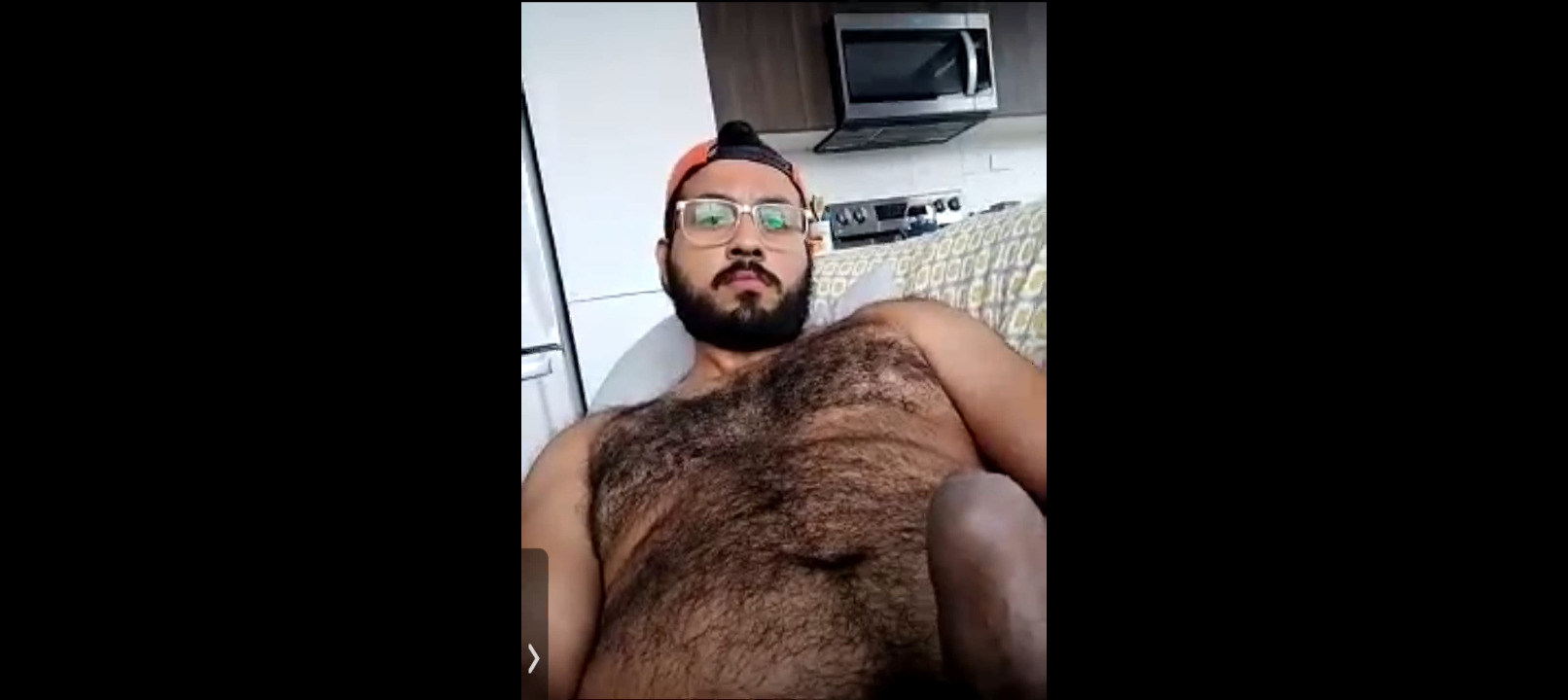 Bear man jerking on cam