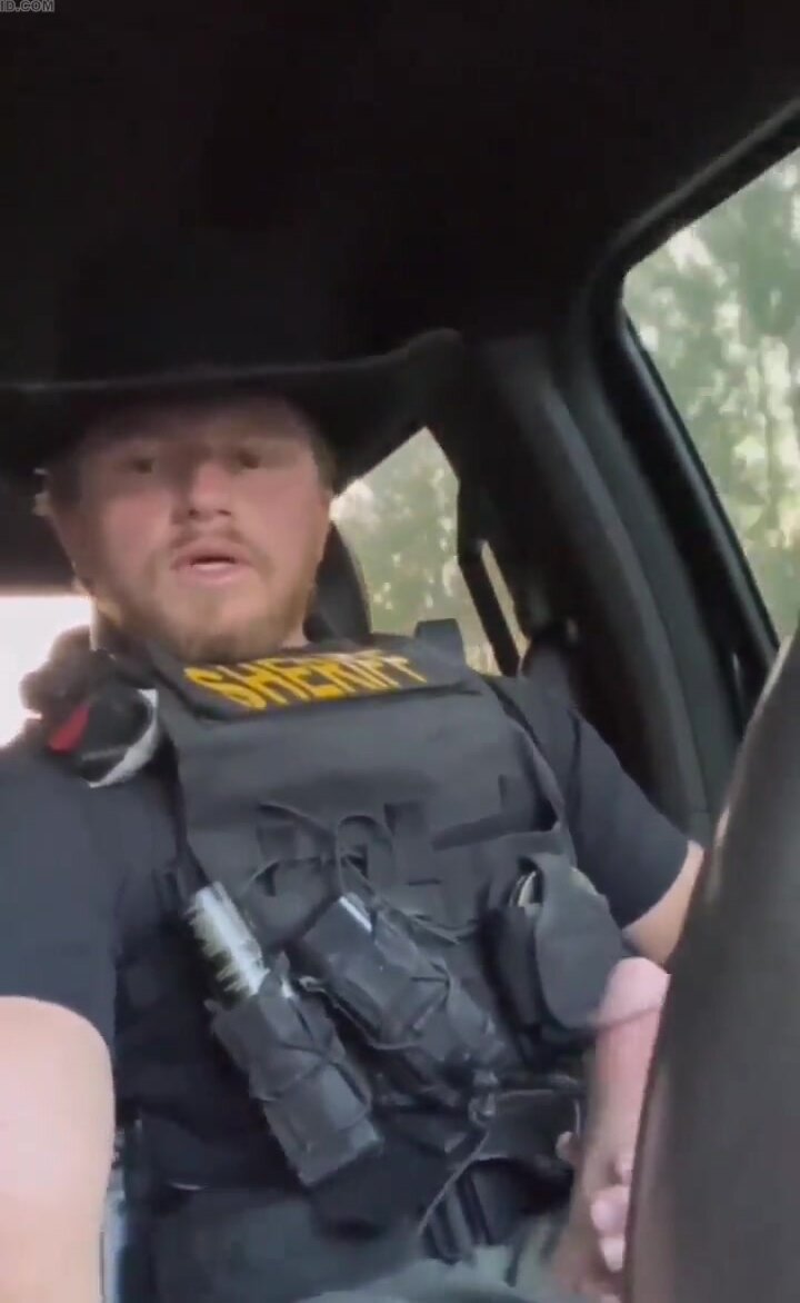 Hot sheriff needs to cum!