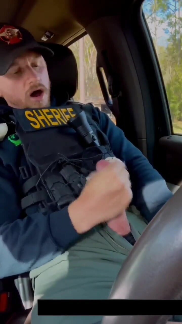 Hot sheriff needs to cum AGAIN!