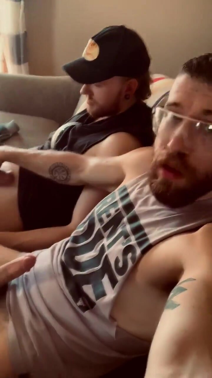 pre blowjob rub with bros