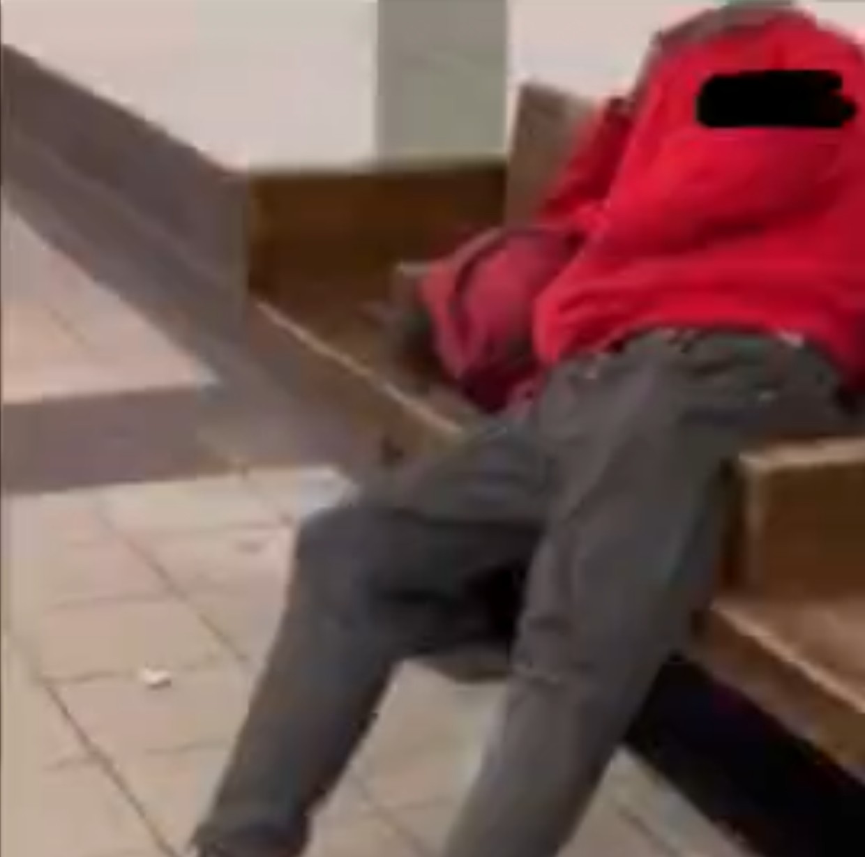 Getting a homeless guy to fuck me in the subway station