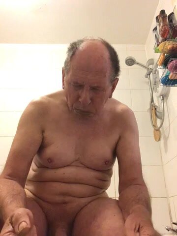 Shit eating and covering