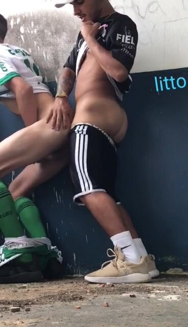This is the definition of team work!
