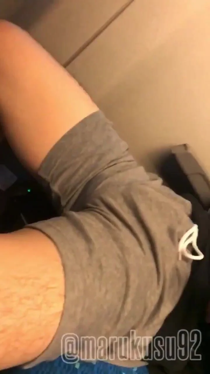 Checking out a Guys bulge on the train with shoes off - ThisVid.com