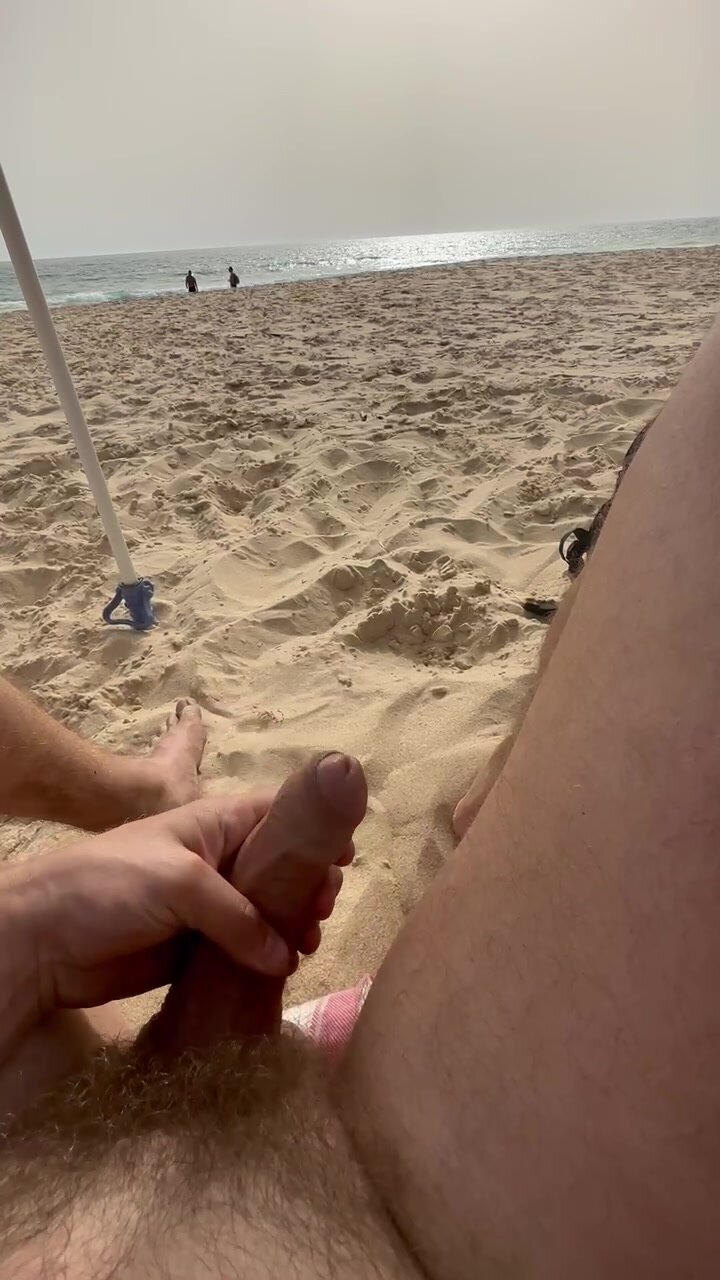 jerking off at the beach - video 3