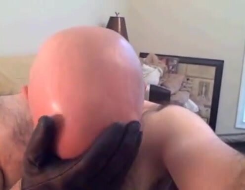 Deliciosa massagem na careca